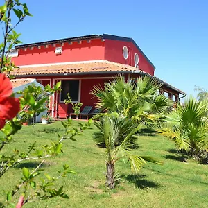 Floripa Surf House Bed & Breakfast Santa Maria del Focallo